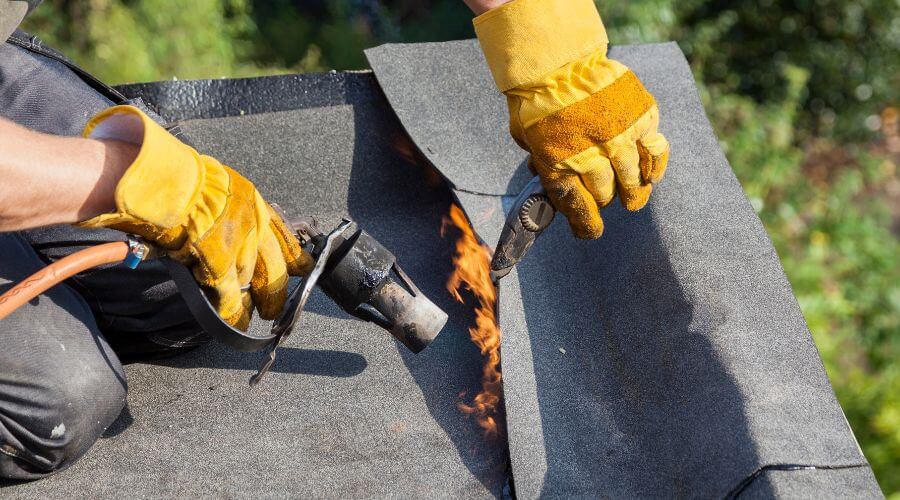 Professional gutter cleaning in Days Creek, OR